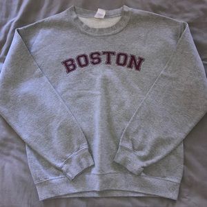 Gray vintage Boston sweatshirt, size M